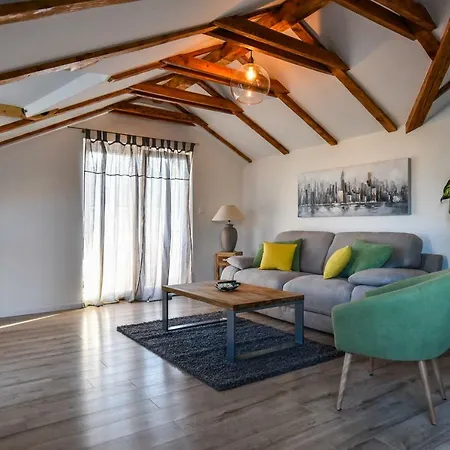 Ferienhaus Nada *